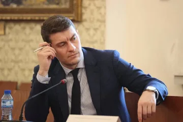 Александър Несторов трогна с разказ.Деца помагат на връстници в Турция