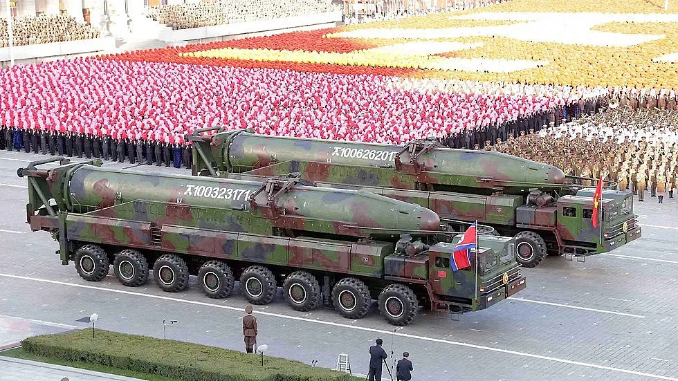 Възможно ли е? Ето армията на Ким