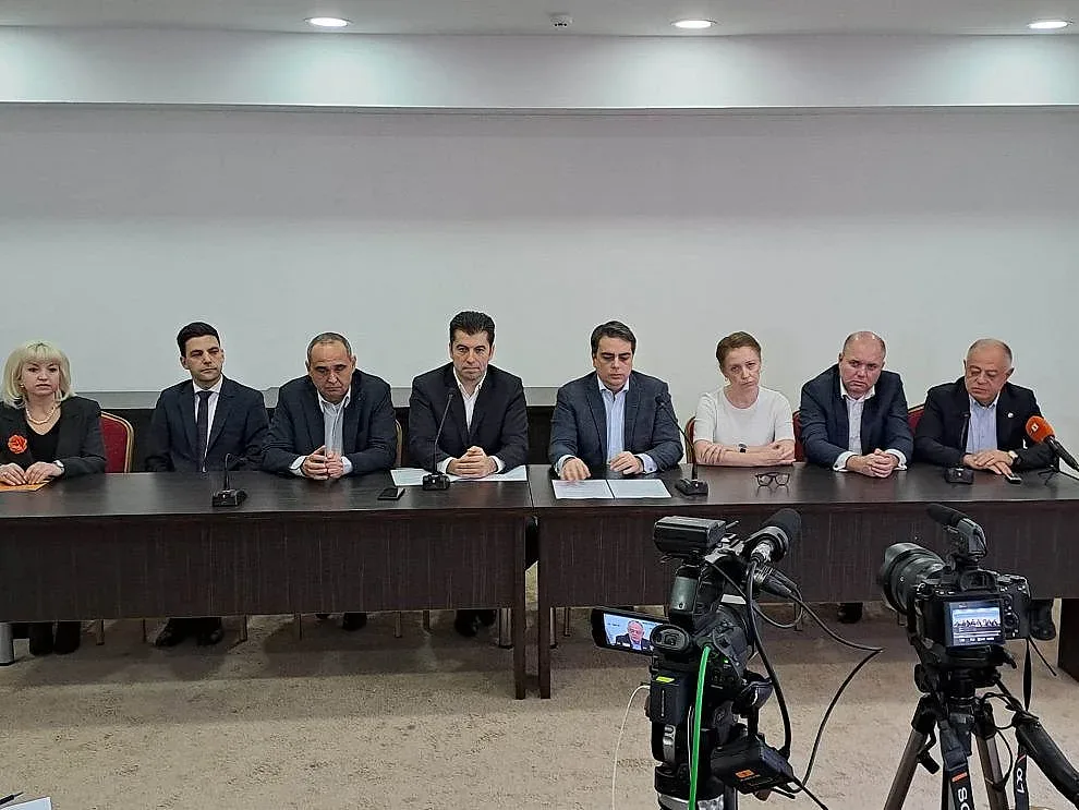 ПП смени курса! Кирил Петков с новина за кабинет