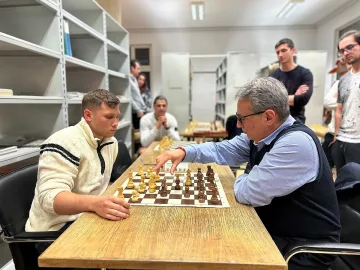 Първи турнир по шах за 70-та годишнина на УХТ