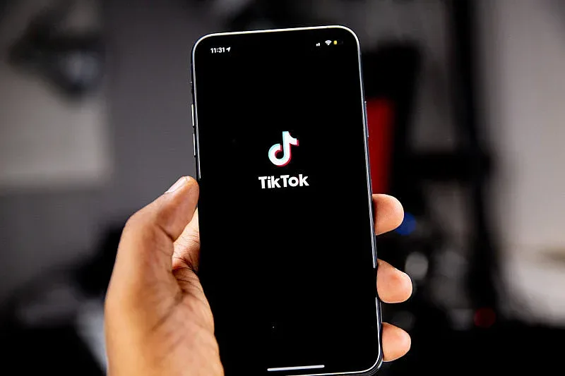 Бивш служител на TikTok разкрива как приложението краде данни на американци