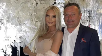 Анита изплю камъчето за раздялата с Рачков