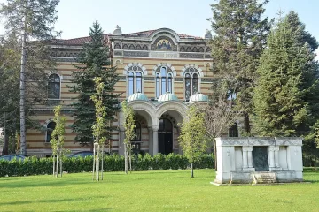 Светият Синод с извънредно решение