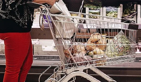 Веригите ли надуват цените? Говорят експертите