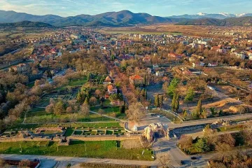 Наш град на крачка от световната сцена