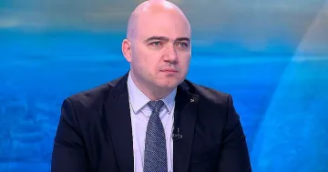Министър се похвали с успешен туристически сезон