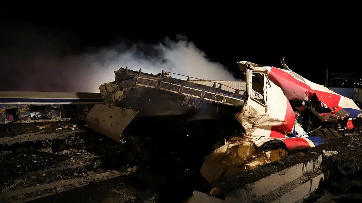 Кървав влаков инцидент в Гърция, повече от 30 загинали