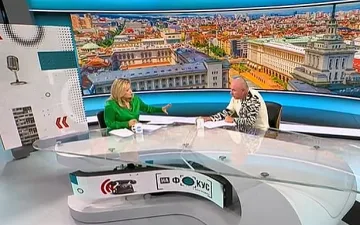 Марешки втрещи Лора Крумова! Причината