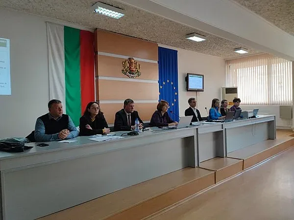 ОбС-Казанлък прие разчети за местни дейности на Община Казанлък за 2023 г.
