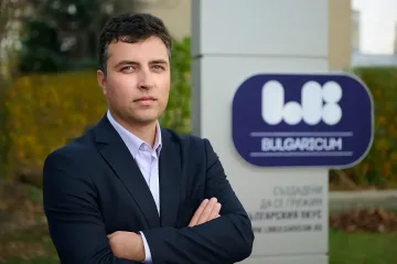 Шок! Цените на млякото падат, директор лети