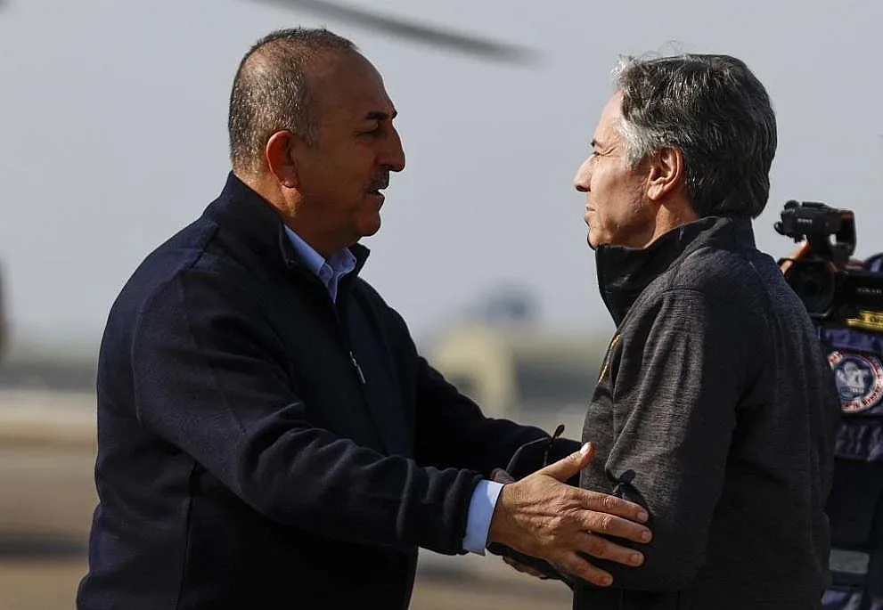 Какво прави Блинкън във военната база Инджирлик?