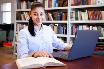 Три университета и две асоциации подписват меморандум с Фонда на фондовете в УХТ