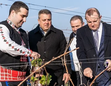 Лозари и винари от Поморие си пожелаха една добра година