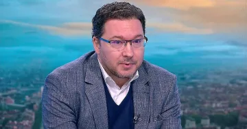 Митов вдигна завесата. С кого ще се коалира ГЕРБ след изборите