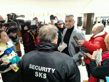 Голям скандал на Конгреса! Искат оставка на Нинова /ОБНОВЕНА/