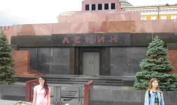 Шок! Какво се случи с тялото на Ленин
