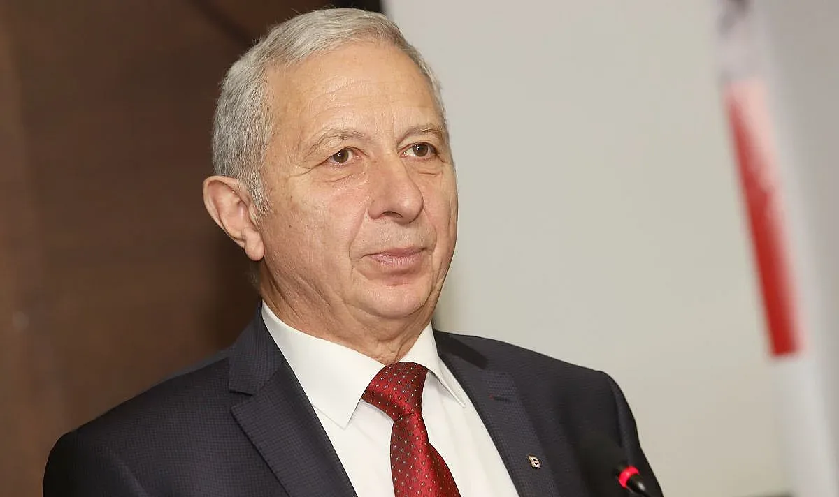 Кой дава парите  на НДСВ? Разкритие на Герджиков