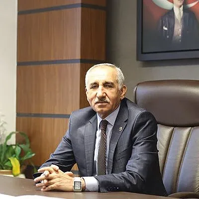 Ключов човек на Ердоган е под руините! Има ли шанс