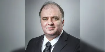 Мрежата завря от клюки! Кой е новият министър на културата?