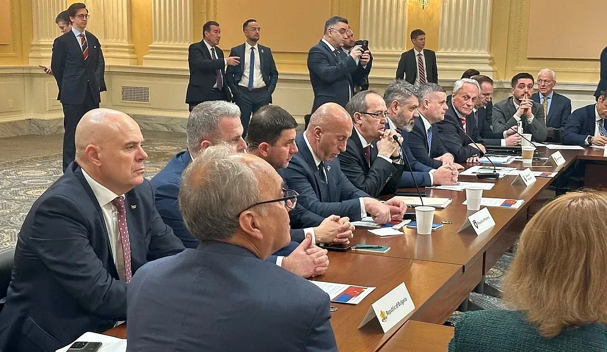 Гешев в Конгреса на САЩ, каза битката с руските разузнавачи