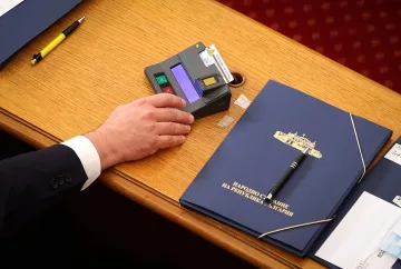 Тежък спор в комисия за разследването на главния прокурор (ОБНОВЕНА)