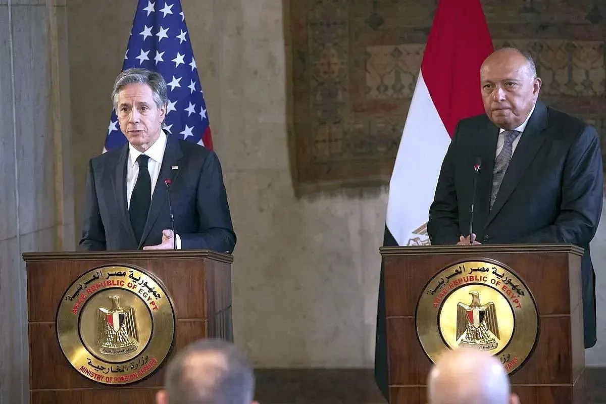 Пратиха египетски министър при Путин, какво му носи