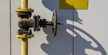 Компенсации за битовите клиенти на газ! Парламентът е на ход