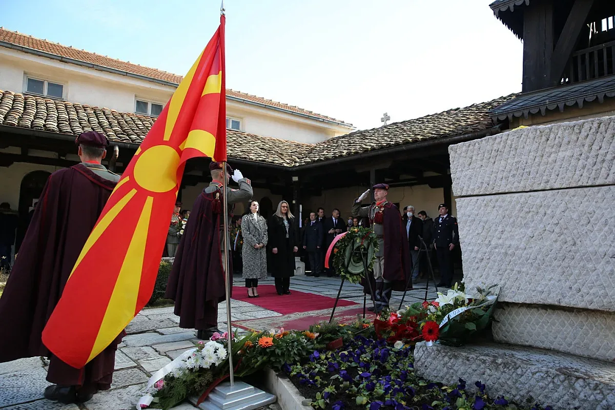 Скандалът трещи! Скопие пусна "черен списък" на български политици