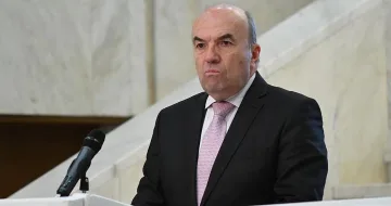 Стреснаха се! Кой идва да посети пребития българин