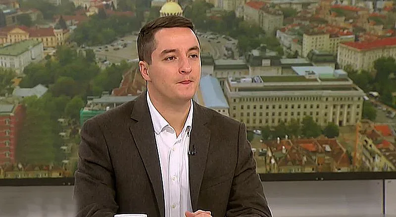 Божанков попари БСП. Намигна на Христо Иванов