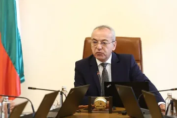 Служебният кабинет отчита 6 месеца дейност