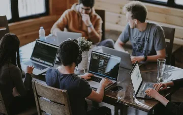 Пет неща, които вече правим основно онлайн