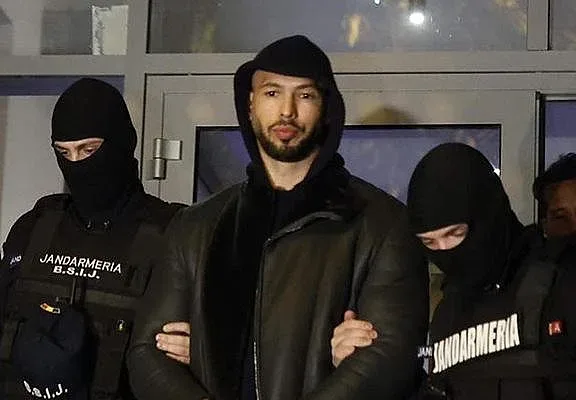 Братята, на които румънските власти конфискуваха 15 шикозни коли