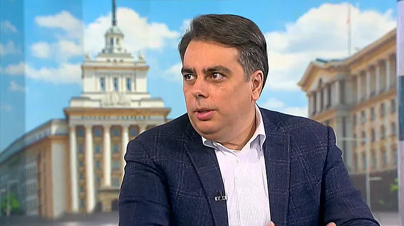 Пълна промяна в Асен Василев. Заговори библейски