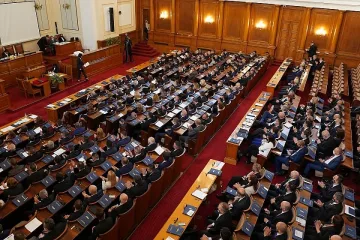 След гласуването: Какво направи Радев