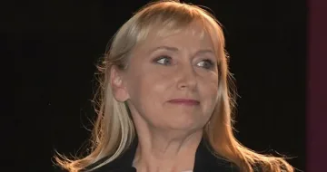 Голяма изненада! За къде се натиска Елена Йончева