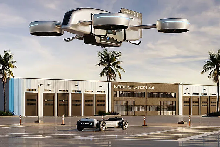 Пътуване в бъдещето: представена бе концепция за придвижване на хора по суша и въздух с един транспорт