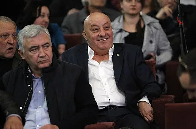 Цирк в Пловдив! Бой с гардове на Гергов