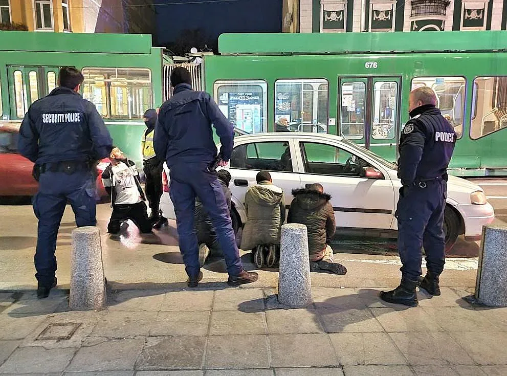 Екшън на Лъвов мост. Какво се случва?