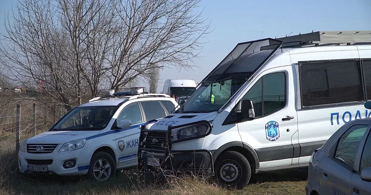 Цяла банда помагала на полицая трафикант на мигранти