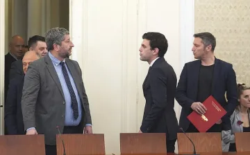 БСП каза "не" на Промяната, Христо Иванов скочи на ГЕРБ и ДПС