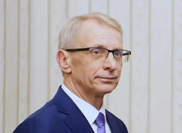 Парламентът гледа управленската декларация на Промяната