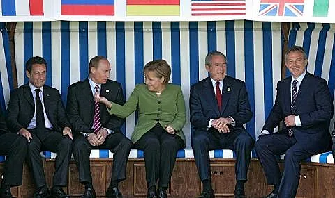 Сензационни документи за Тони Блеър и Путин! Разкритието