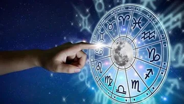 Хороскоп за януари 2025. Стрелецът посреща неканени гости, съдбата изненадва Козирога