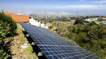 Като в Гърция! Пари за домакинствата, за да си правят ток от слънцето