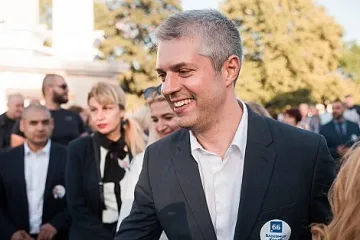 Извънредно! Кметът на Варна задържан