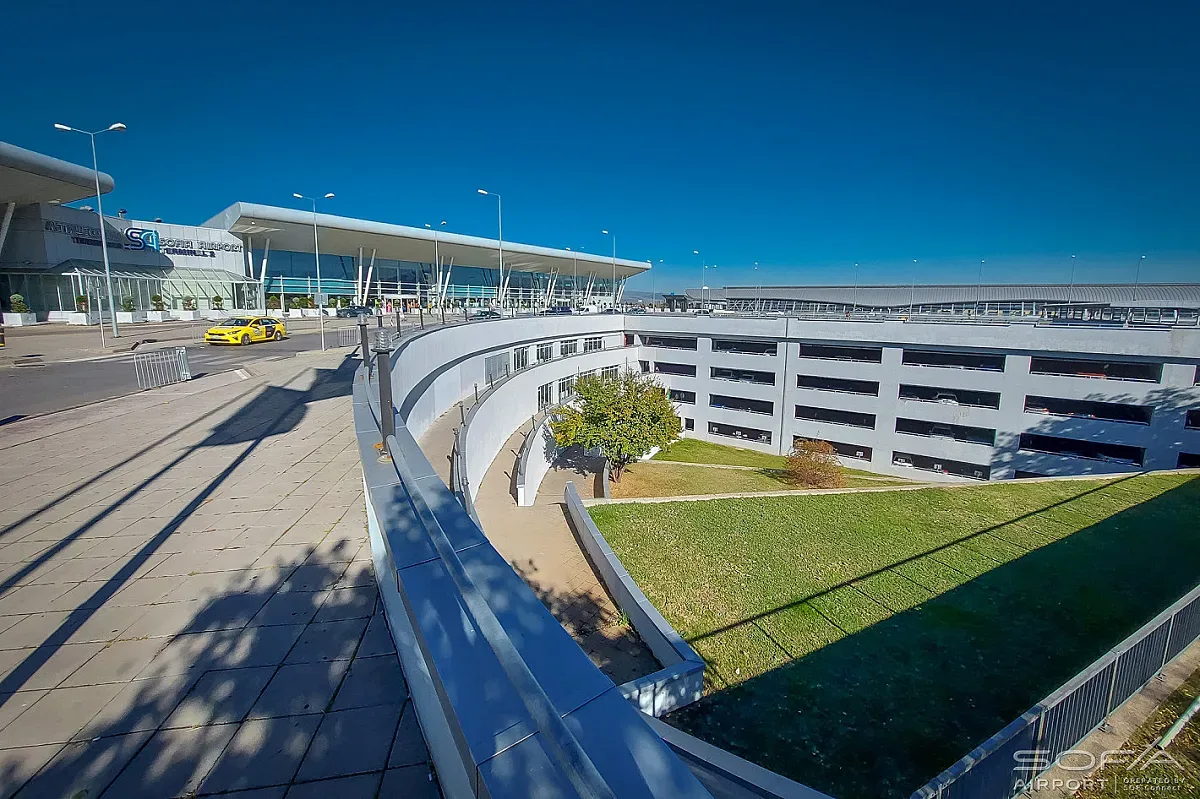 Главболгарстрой ще изгражда открити паркинги на летище София