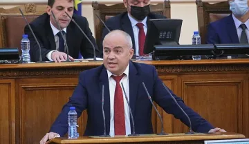 На косъм от махленски бой! Свиленски хвърли ръкавица на ПП