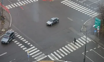 Пак ужас на зебра! Кола блъсна майка с бебе
