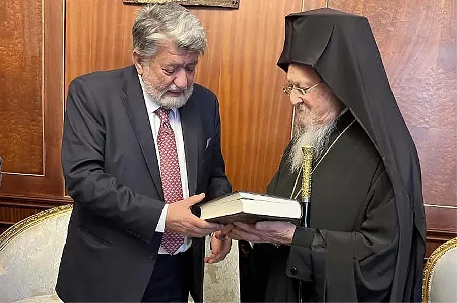 Вселенският патриарх благослови България. Рашидов на аудиенция